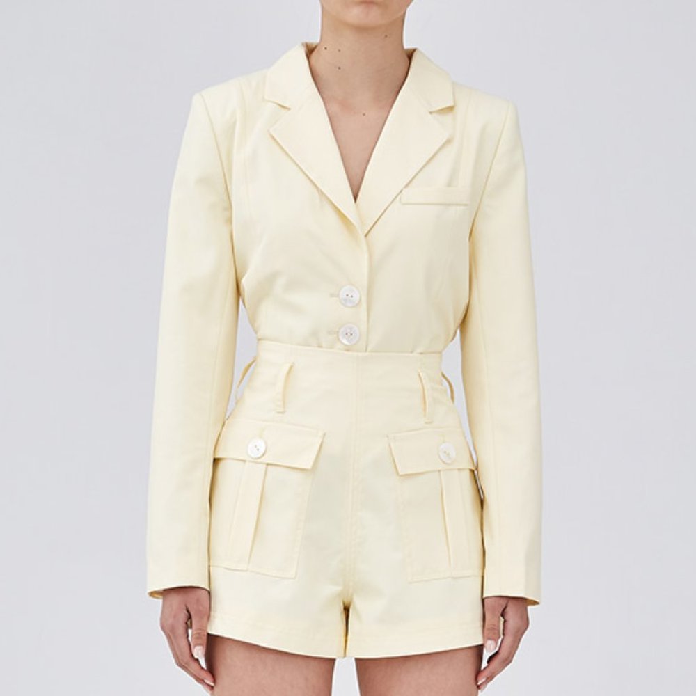 LAST 1! NWT CMEO Collective Short +Blazer Suit Set